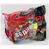 Image 1 : 5 ASSORTED BAGS OF CHOCOLATES AND CANDIES