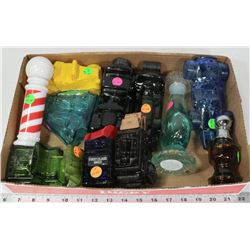 FLAT OF ASSORTED VINTAGE COLLECTIBLES