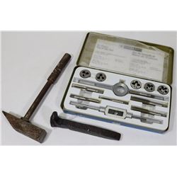 VINTAGE "MASTER CRAFT" 12 PC