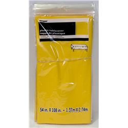 6 YELLOW PLASTIC TABLE COVERS