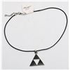 Image 1 : NEW LEGEND OF ZELDA TRIFORCE NECKLACE