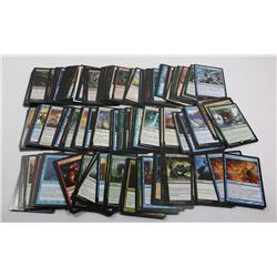 COLLECTION OF 200+ MAGIC THE GATHERING CARDS