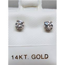 29) 14K WHITE GOLD DIAMOND EARRINGS