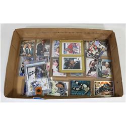 FLAT OF OVER 20 WAYNE GRETZKY HOCKEY CARDS