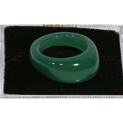 JADE RING - APPROXIMATE SIZE 5.5