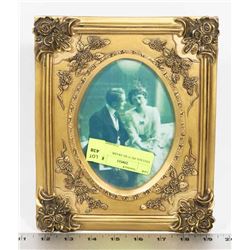 VINTAGE PICTURE FRAME