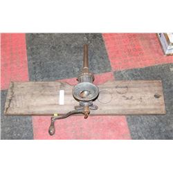 VINTAGE GRINDING TOOL