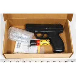 DAISY HIGH POWERED AIR GUN WITH ACCESSORIES