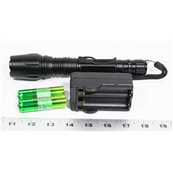 6000 LUMEN TATICAL FLASHLIGHT WITH LITHIUM ION