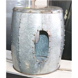 SHOWHOME METAL STOOL