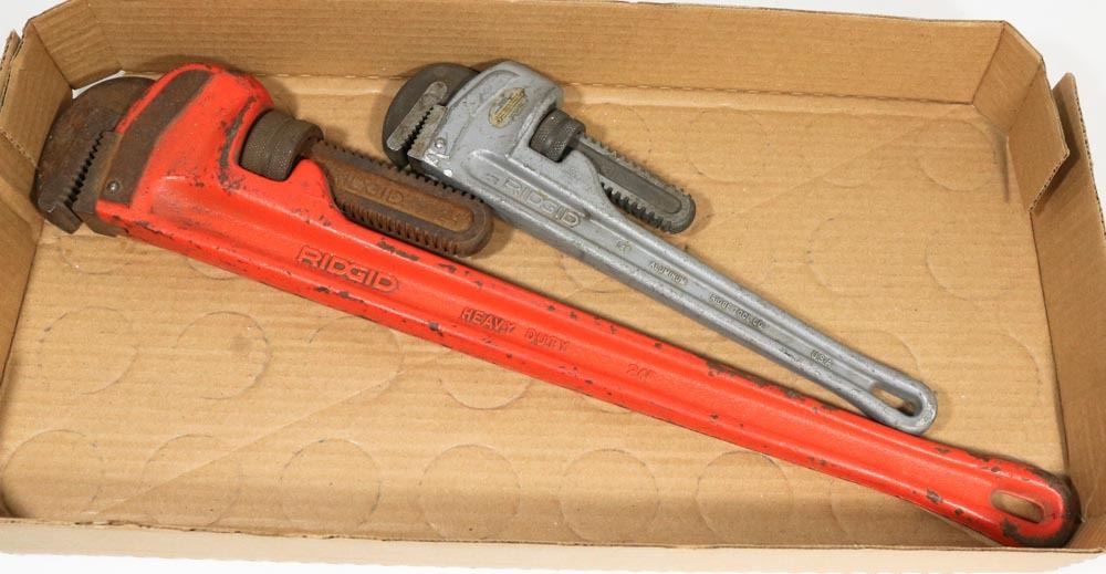 FLAT WITH RIDGID 24 IN. HEAVY DUTY PIPE