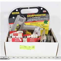 BOX OF STAPLES WITH ELECTRIC GUN