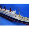 Image 24 : RMS Queen Mary Limited 40" w/ LED Lights Model Cruise Ship