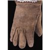 Image 4 : Eastern Sioux Beaded Gauntlets circa 1890