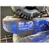 Image 2 : CAMPBELL HAUSFIELD 6 HP 60 GALLON UPRIGHT AIR COMPRESSOR