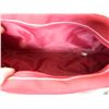 Image 2 : ESTEE LAUDER CASE - RED
