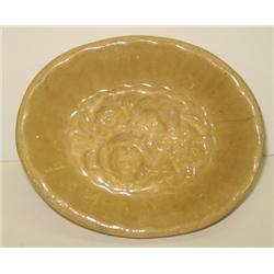 YELLOWARE CAKE MOLD