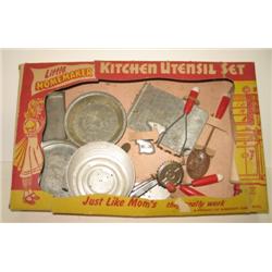 LITTLE HOMEMAKER KITCHEN SET