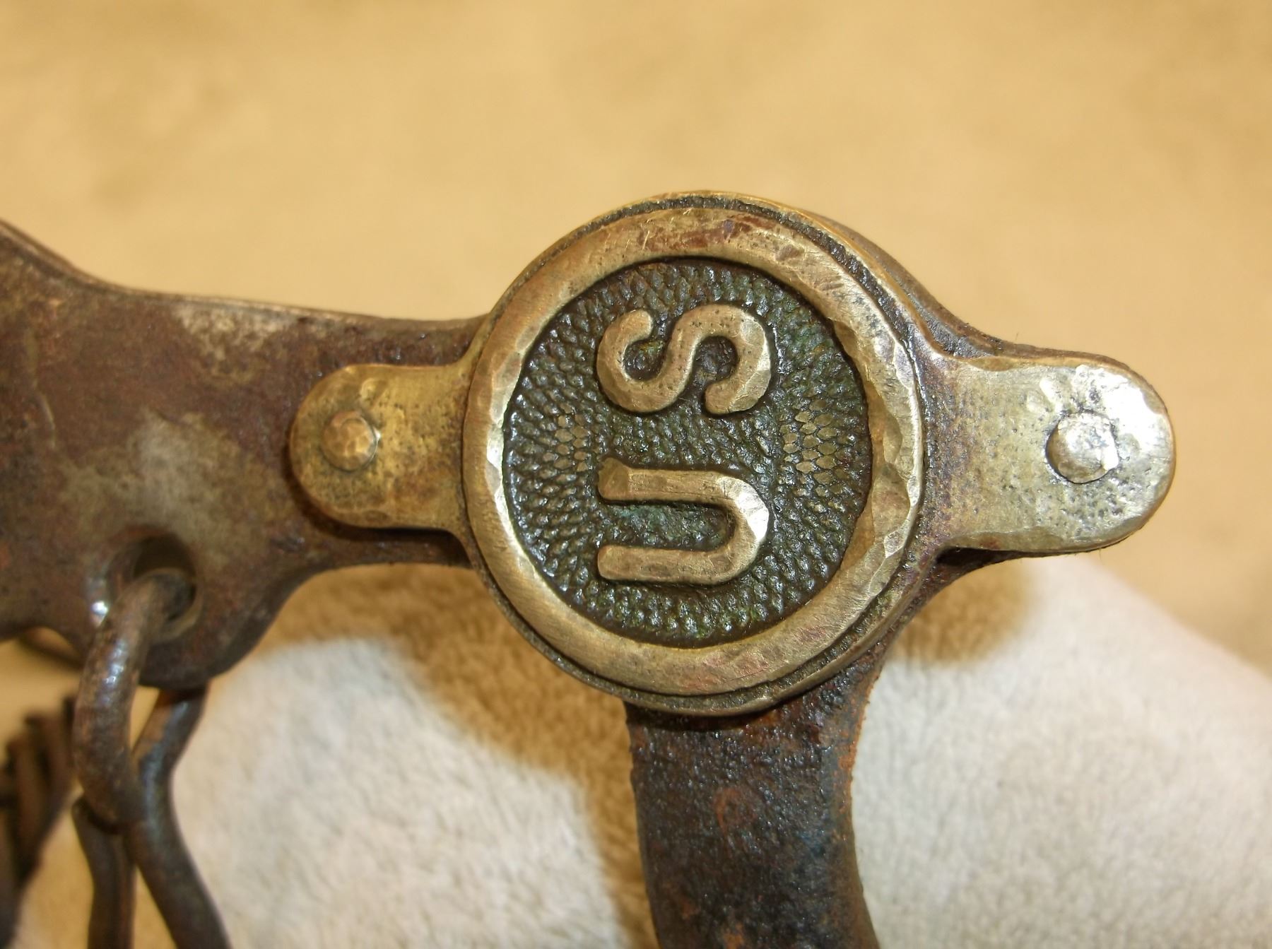US Cavalry Bridle With Rosettes US Cavalry Bit S Shank Curb US Conchos