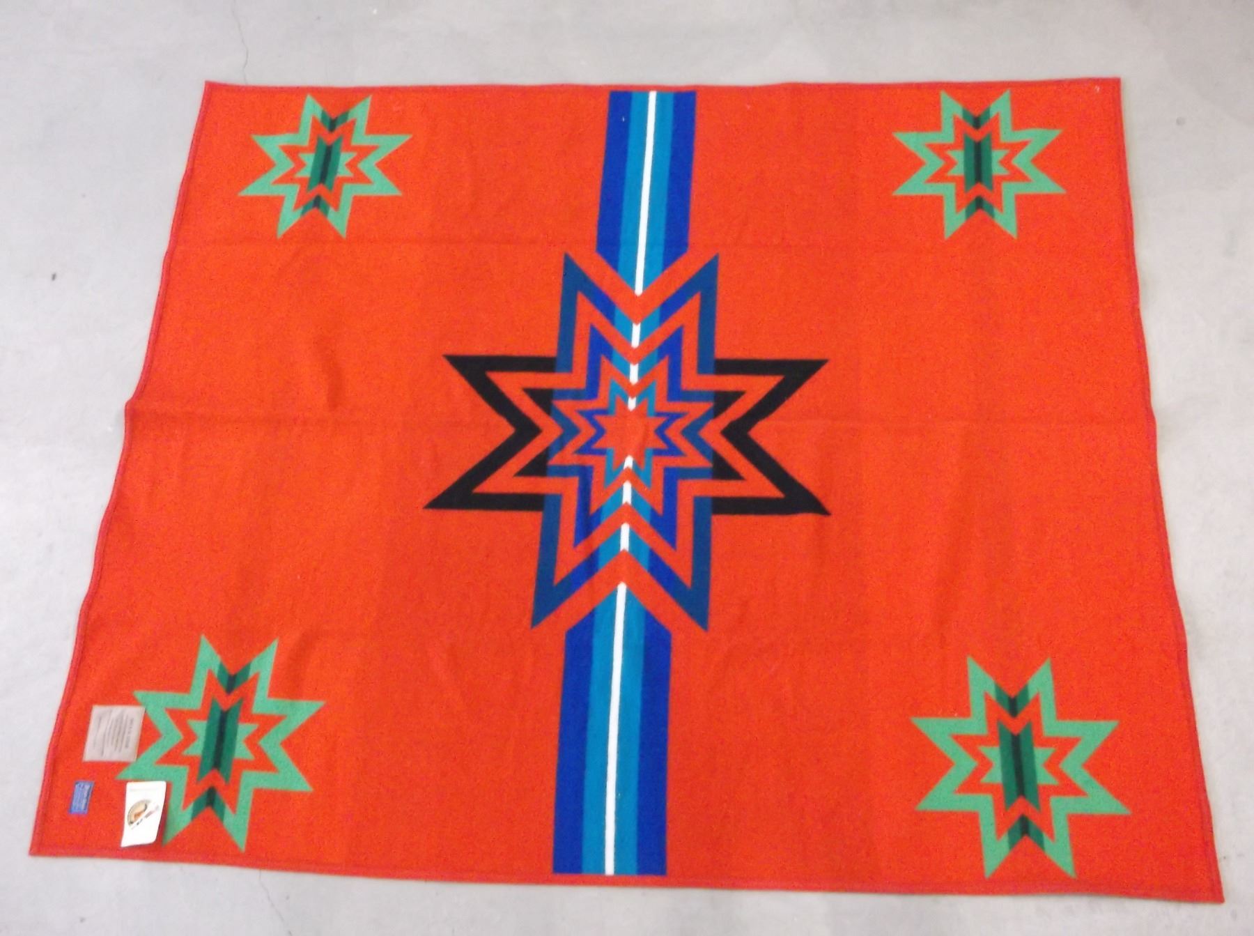 Pendleton Indian Beaver State Blanket Sioux Star Reversible 80"L X 64"W