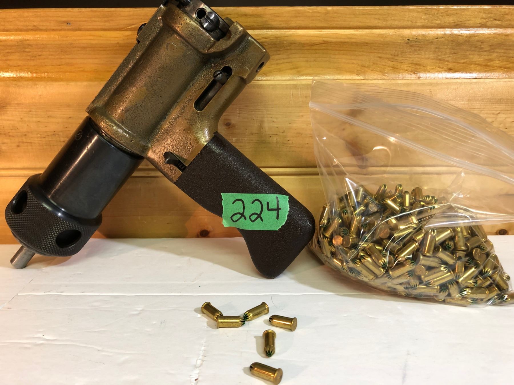 COX UNIVERSAL, HUMANE LIVESTOCK GUN WITH .22 CAL LOADS