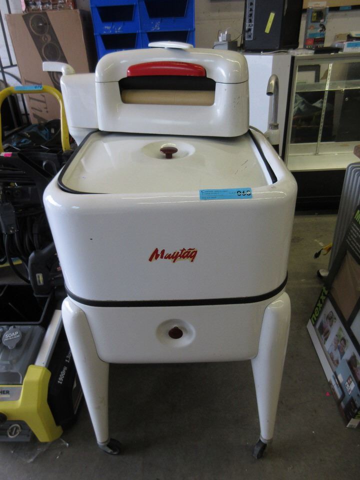 1952 Maytag Wringer Washing Machine