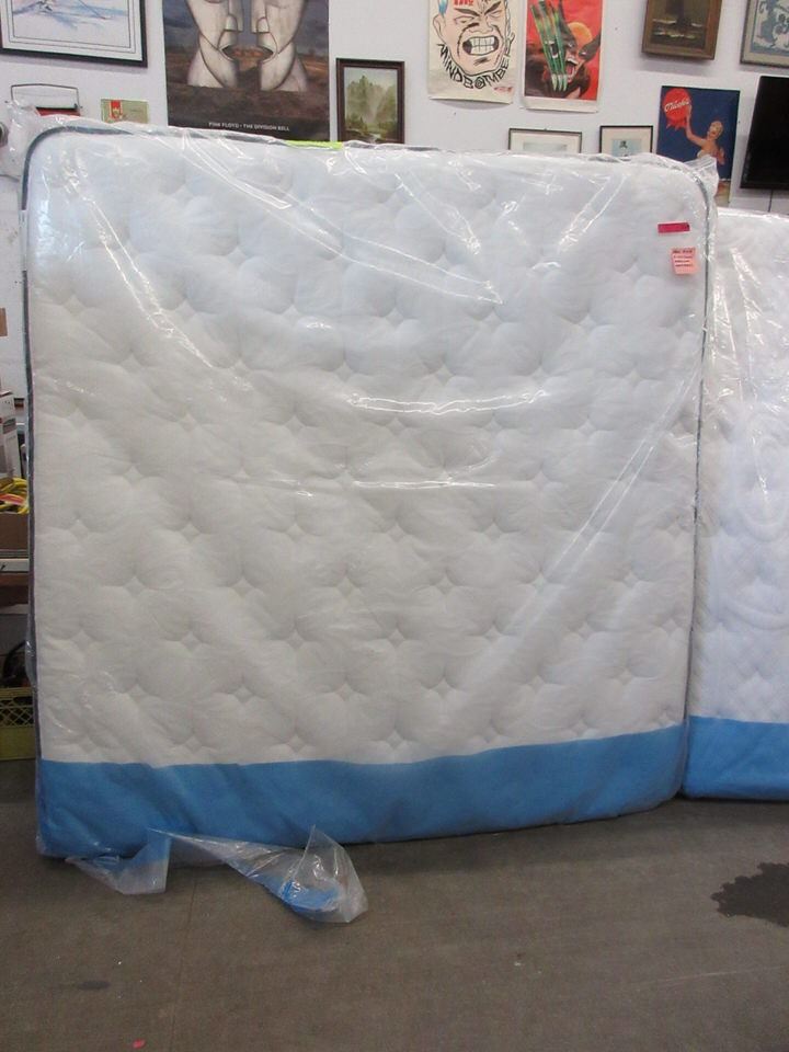 New King Size Kingsdown Pillow Top Mattress
