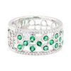 Image 1 : 18KT White Gold 0.57 ctw Emerald and Diamond Band