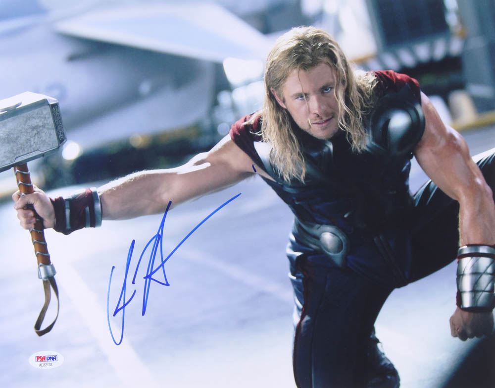 Chris Hemsworth Signed 