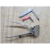 Image 2 : HAIR CLIPPERS, (2 SM POCKET KNIVES)