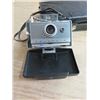 Image 1 : VINTAGE POLAROID CAMERA FLASH & CASE