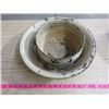 Image 1 : VINTAGE ENAMEL 16" BASIN, 10" POT (W/HANDLE)