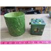 Image 1 : 1 VASE, 1 SQ W/LID, VINTAGE CERAMIC
