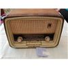 Image 1 : LOWE-OPTA RADIO BELLA LUXUX 1700W, (GERMANY)