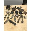 Image 1 : LOT OF DOOR KNOBS, LOCKS & HARDWARE