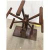 Image 2 : PRIMITIVE WOOL WINDER, (26"X20"X10")