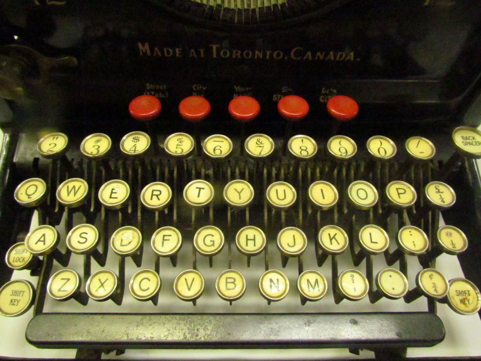 REMINGTON TYPEWRITER