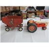 Image 1 : CASE TRACTOR (W/ANITQUE) GRAIN CART