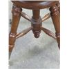 Image 8 : VINTAGE PIANO STOOL *CLAW FEET*