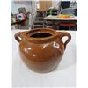 Image 2 : HILLS BROS. COFFEE CAN *14"X9"x9"* & #3 BEAN POT *NO LID*