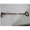 Image 5 : MALEABLE METAL LADLE & CLAW SHAPED INSTRUMENT
