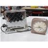 Image 1 : WESTCLOX ALARM CLOCK (WIND UP) & 2 SLICE TOASTER (TOASTESS)