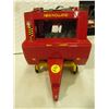 Image 1 : ROUND BALER (NEW HOLLAND) *1/16 SCALE NO BOX*