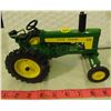 Image 1 : ROW CROP TRACTOR 530 (JOHN DEERE), *1/16 SCALE NO BOX*