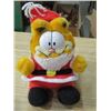 Image 6 : 3 STUFFED ANIMALS (GARFIELD & ODIE) *CHRISTMAS THEME*