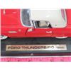 Image 2 : 1955 FORD THUNDERBIRD *1/18 SCALE*