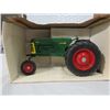 Image 1 : TRACTOR (OLIVER SUPER 88) *1/16 SACLE W/BOX*