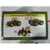 Image 7 : TRACTOR (JOHN DEERE 3020) *1/16 SACLE W/BOX*