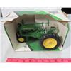Image 1 : TRACTOR (1934  JOHN DEERE) *1/16 SCALE W/BOX*