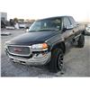Image 2 : 2002 - GMC SIERRA 2500// REBUILT SALVAGE